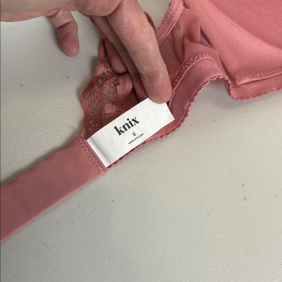 Knix Pink Sorbet Take the Plunge Lace Deep V Bralette Size S - Picture 12 of 15